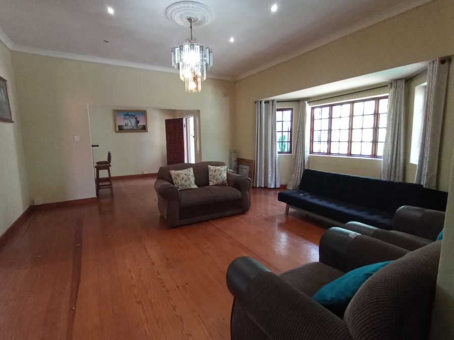 7 Bedroom Property for Sale in Berea Eastern Cape